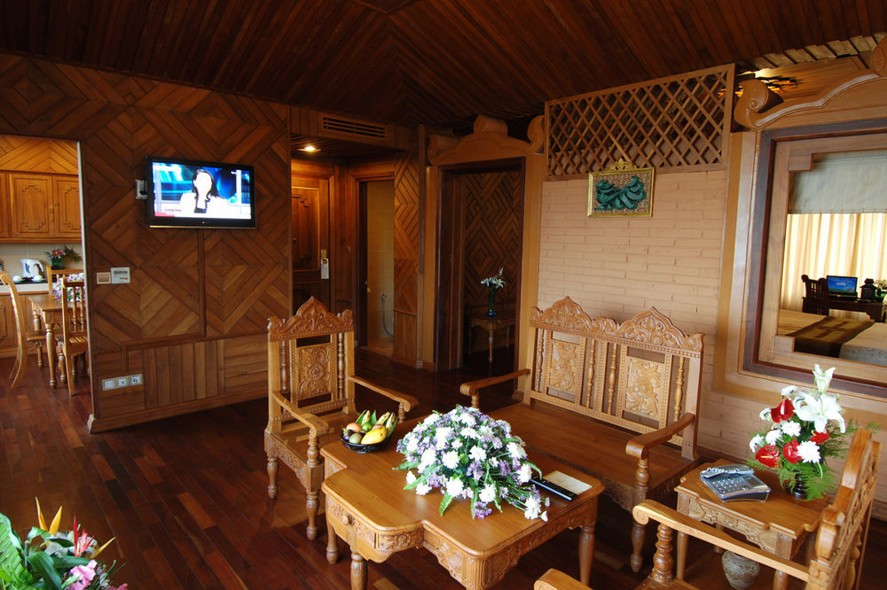 Kma Kaytumadi Hotel Taungoo Zewnętrze zdjęcie