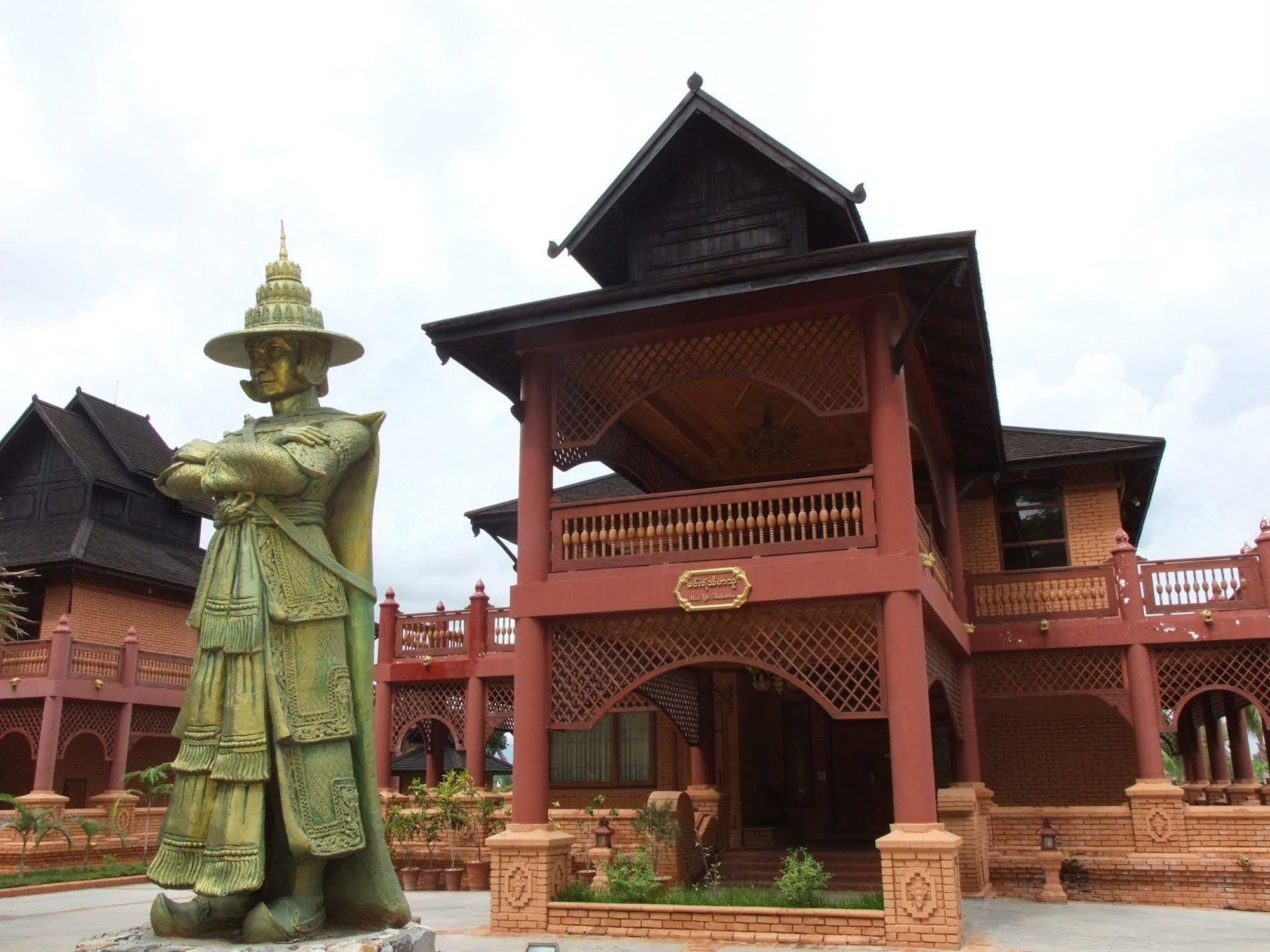 Kma Kaytumadi Hotel Taungoo Zewnętrze zdjęcie