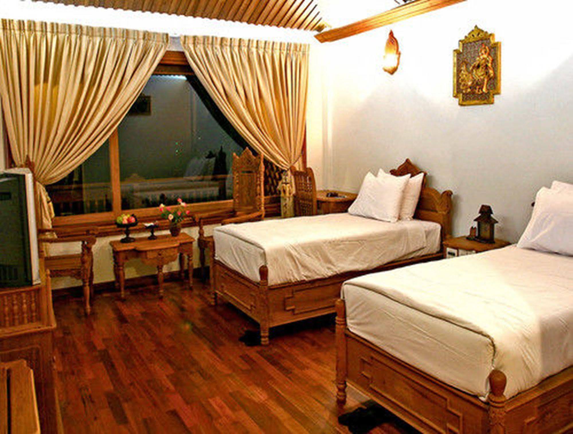 Kma Kaytumadi Hotel Taungoo Zewnętrze zdjęcie