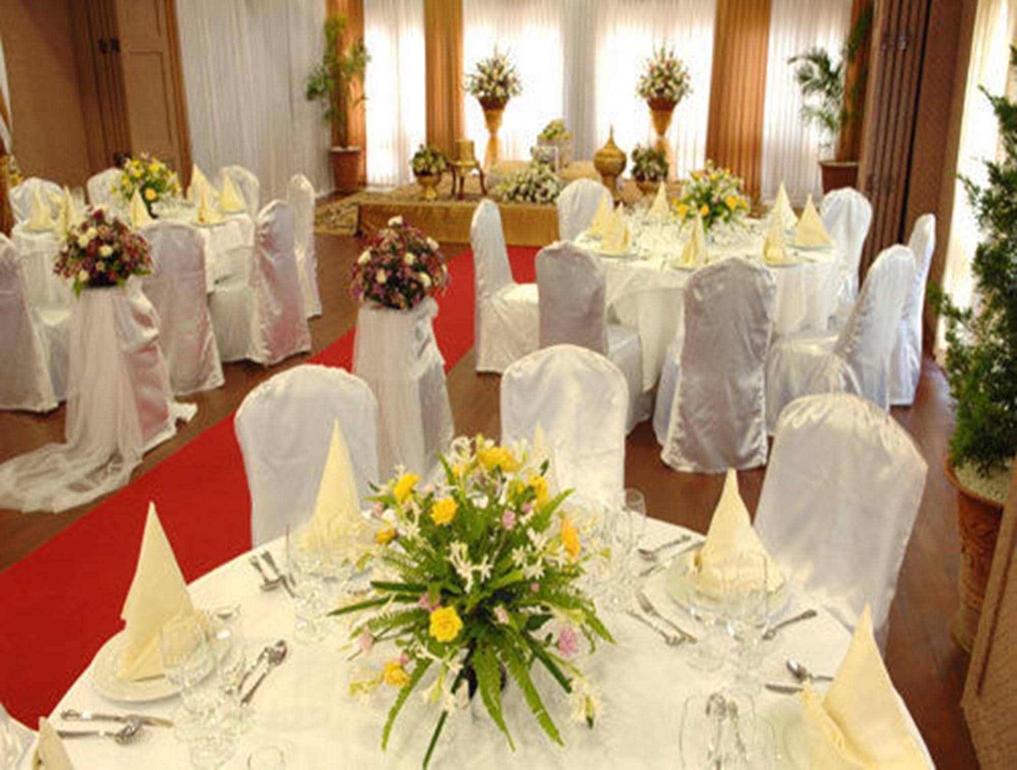 Kma Kaytumadi Hotel Taungoo Zewnętrze zdjęcie